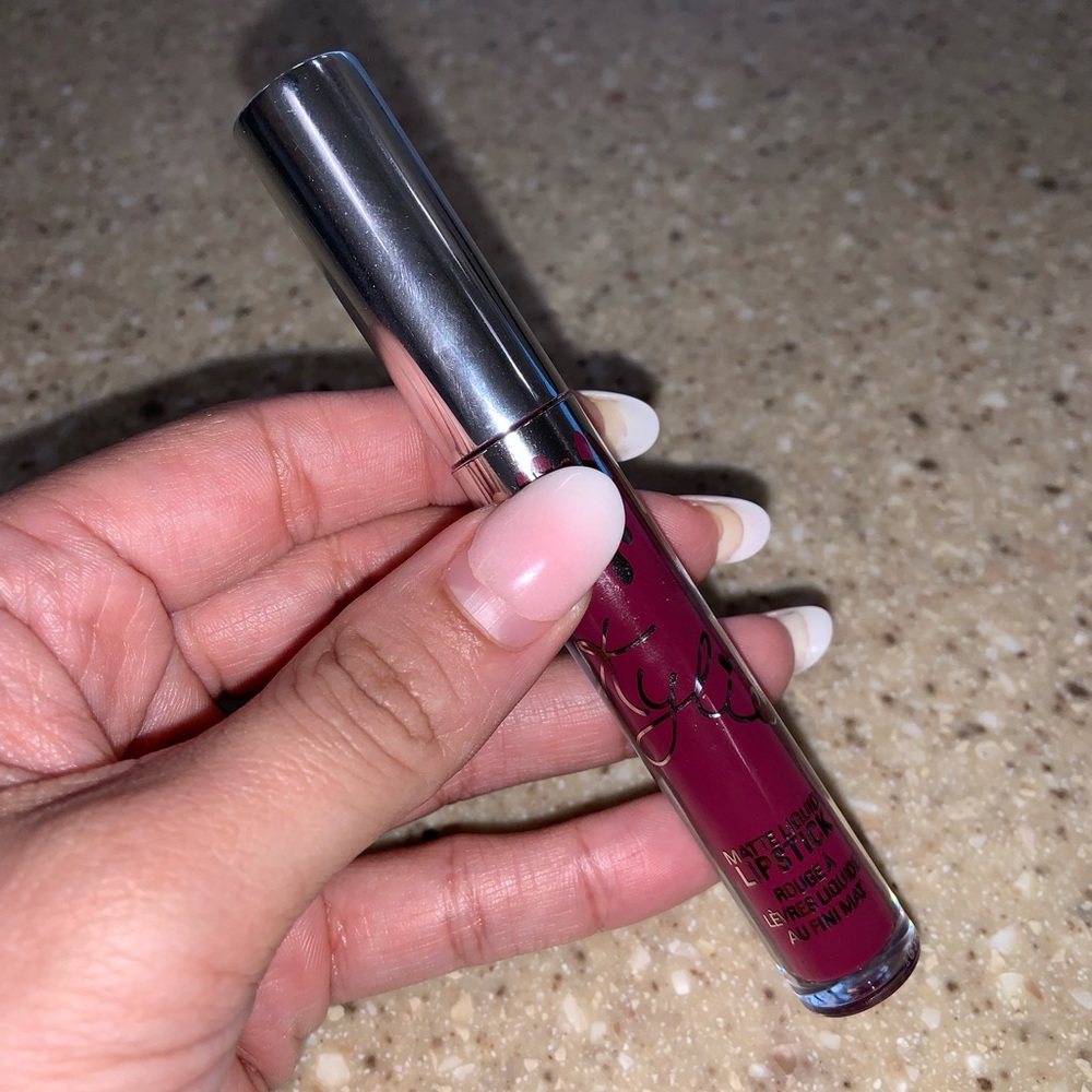 Kylie Holiday Blitzen Matte Liquid Lipstick